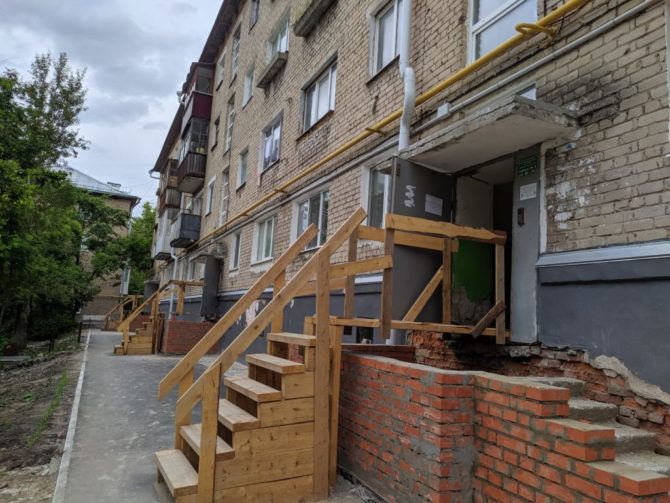Капитальный ремонт идёт в 13 многоквартирных домах Соликамска
